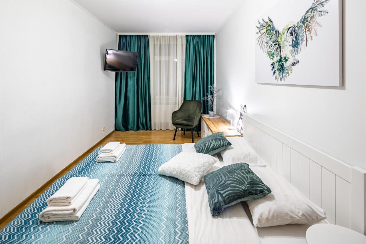 The Main Square! 2 Separated Bedrooms, Balcony Leópolis Exterior foto